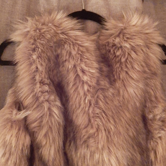 Ralph Lauren Faux Fur Vest - Picture 3 of 4